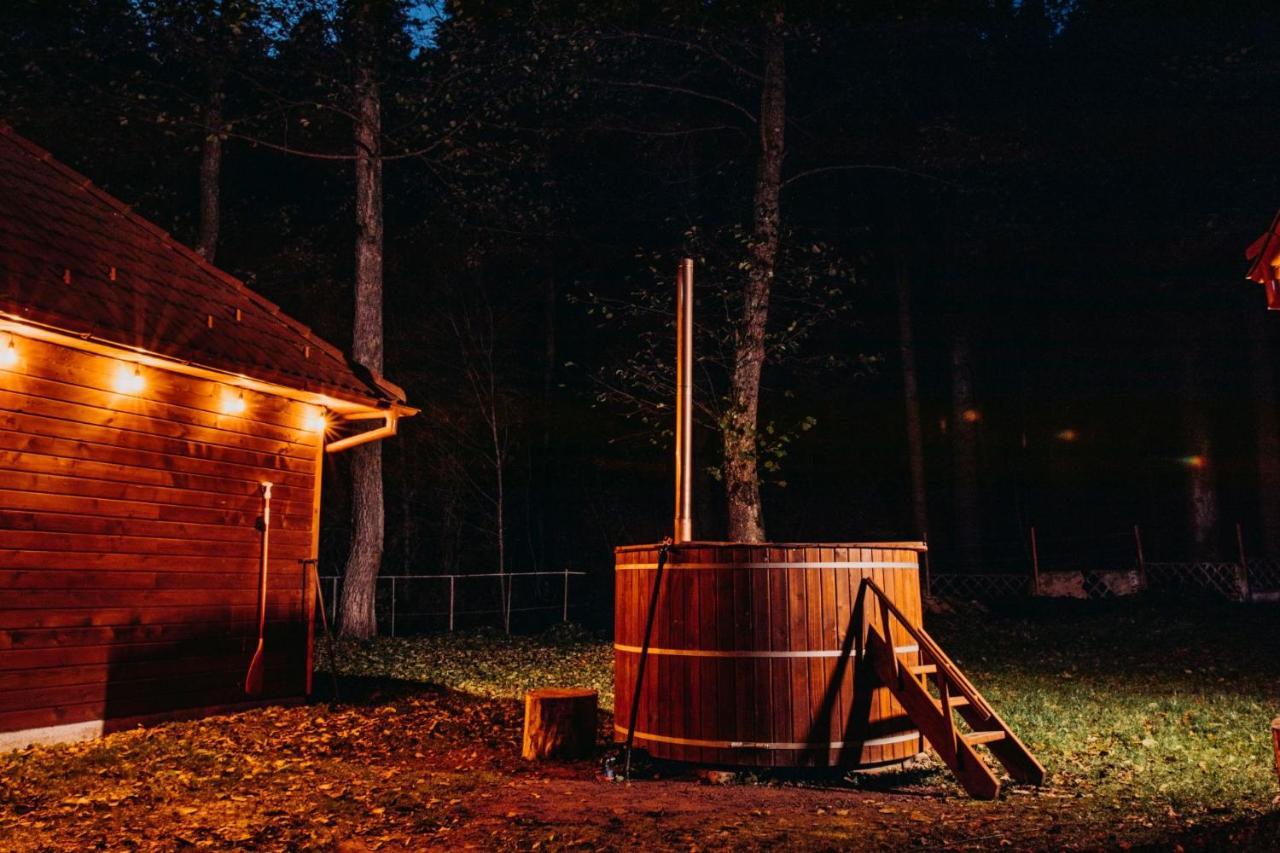 Tusnad Camping Беїле-Тушнад Екстер'єр фото